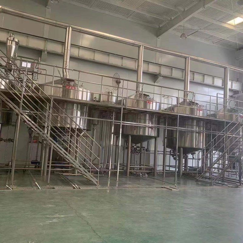 弓长岭精酿啤酒设备厂—平面布置、设备设计、制造、调试、培训等一条龙服务_COPY